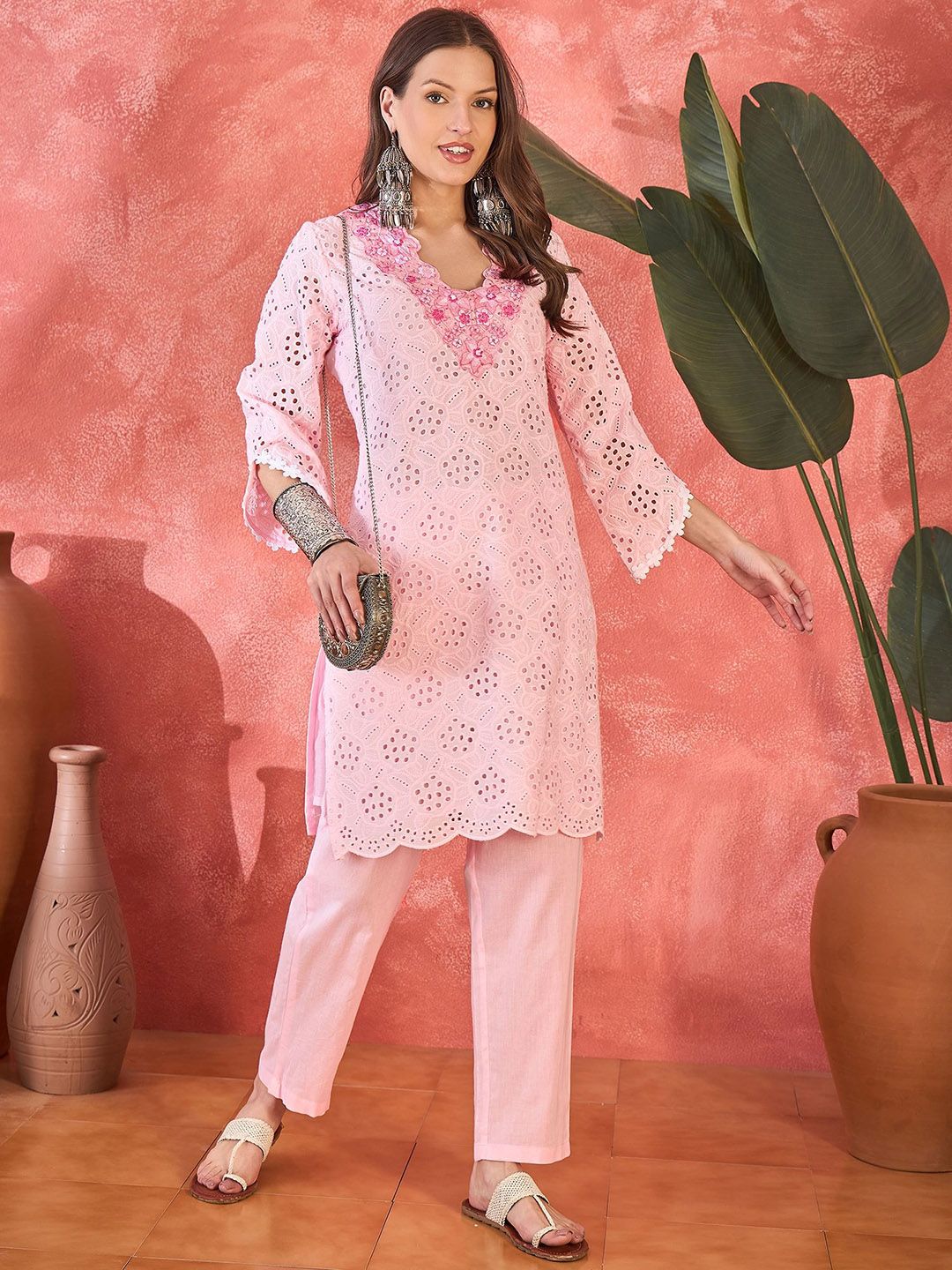 Dhiyona SN Women's Chikankari Embroidered 100% Cotton Kurta With Trousers