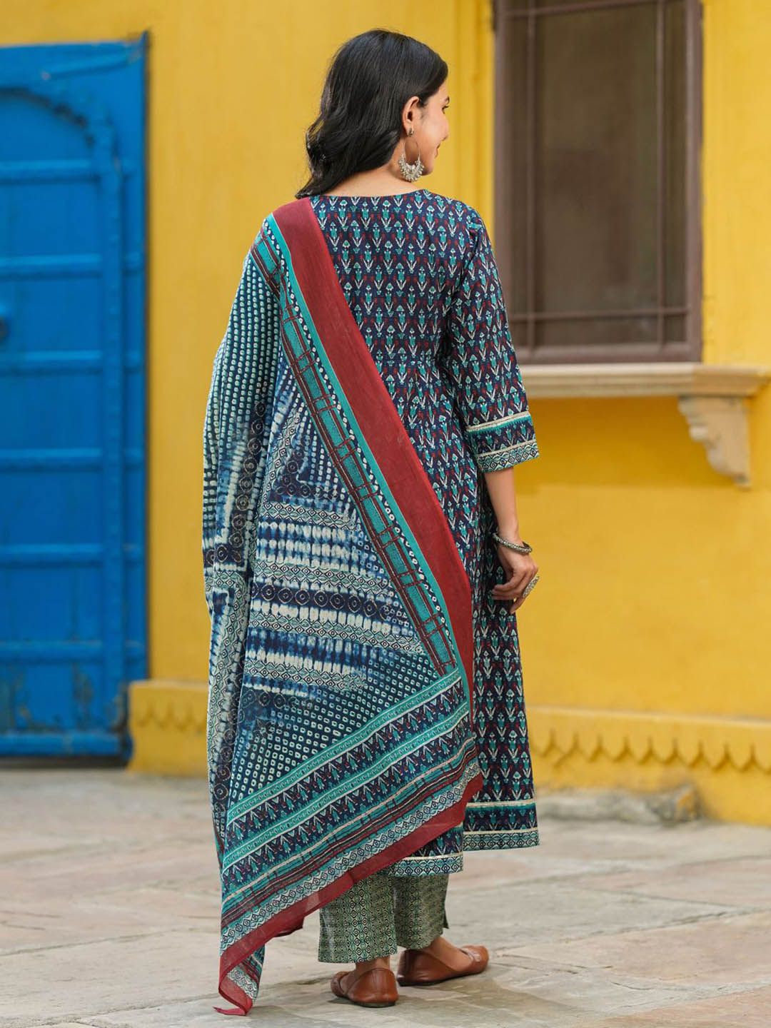 Dhiyona RR Women's Ethnic Motifs Printed Pure Cotton Kurta with Trousers & Dupatta