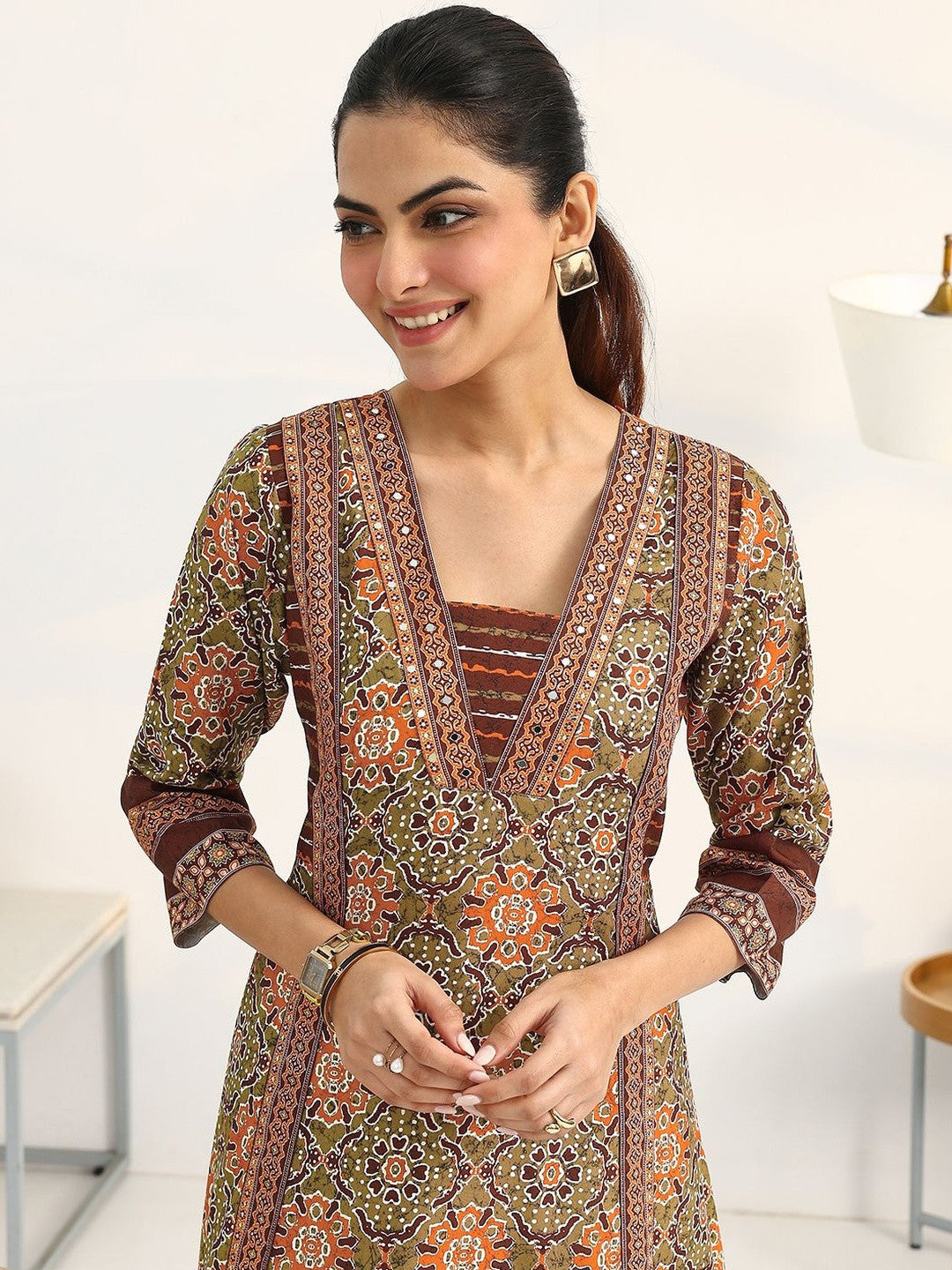 Women Ethnic Motifs Printed Regular Kurta with Trousers & With Dupatta