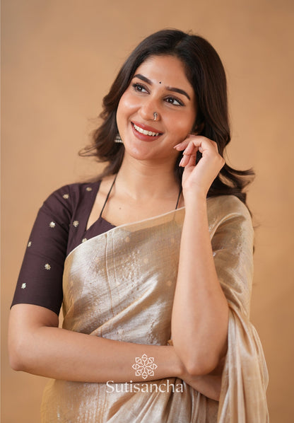 Dhiyona SS Ivory Gold Horizon – Flowing with Regal Charm