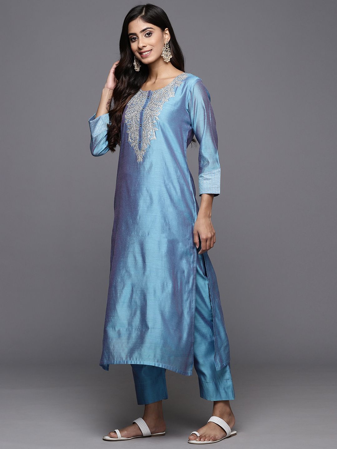Blue Floral Embroidered Chanderi Silk Kurta With Trousers & Dupatta