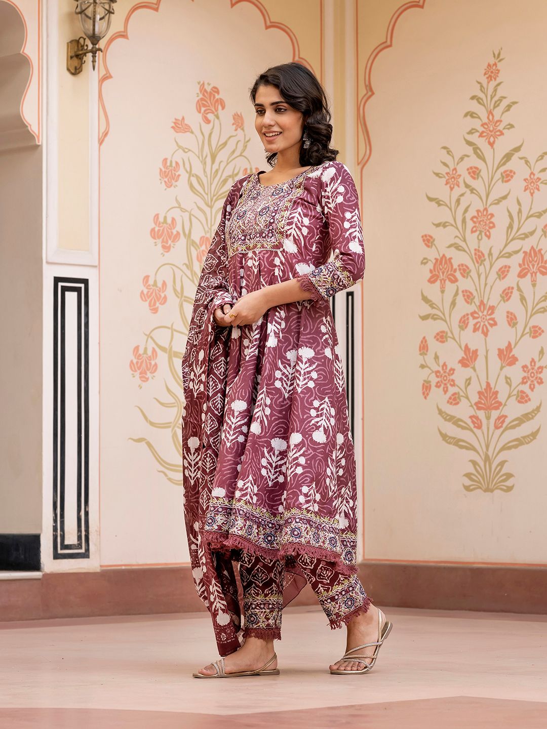 Dhiyona KL Women Floral Printed Regular Pure Cotton Kurta with Trousers & With Dupatta