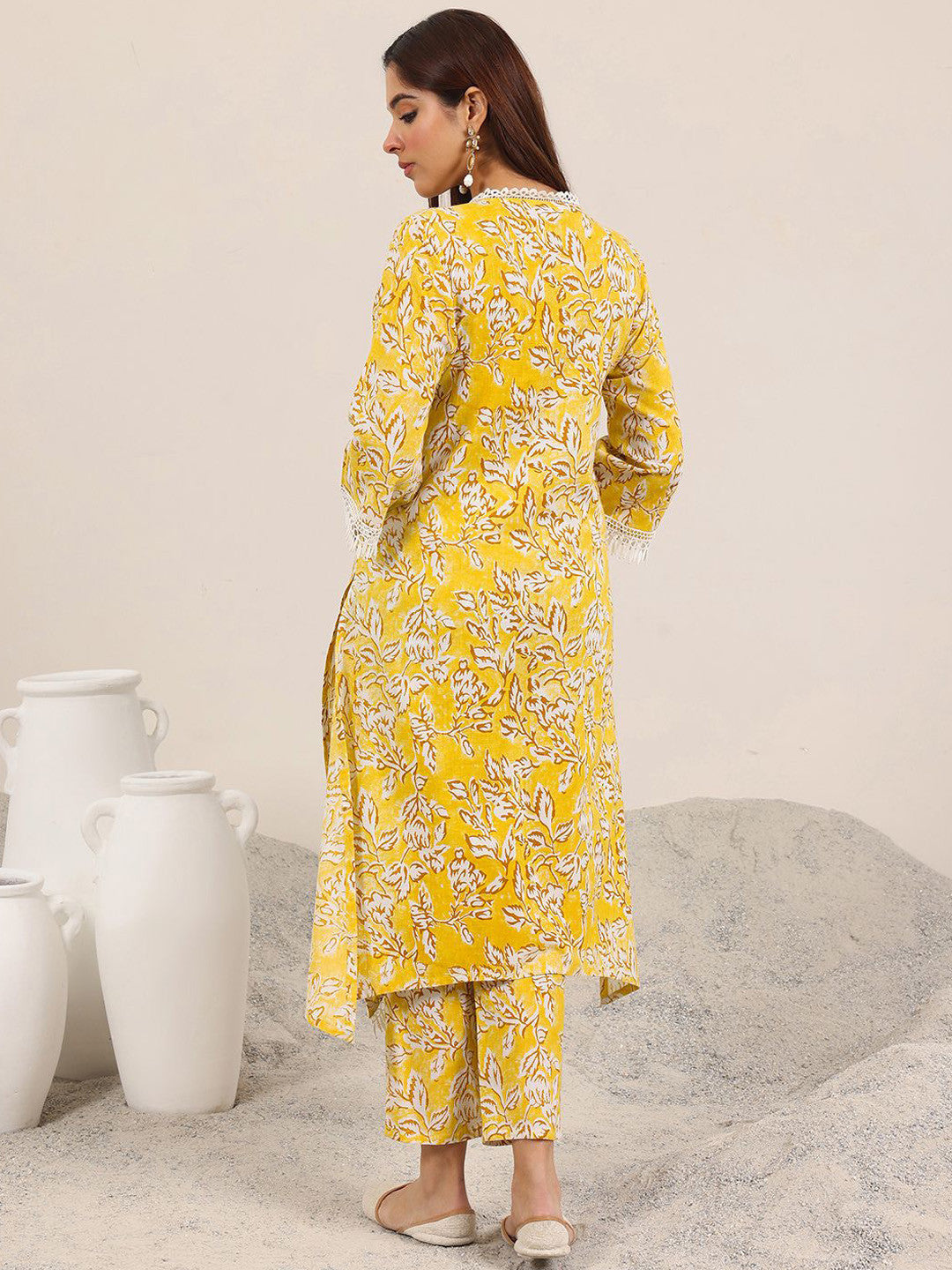 Floral Printed V-Neck Straight Kurta With Trouser