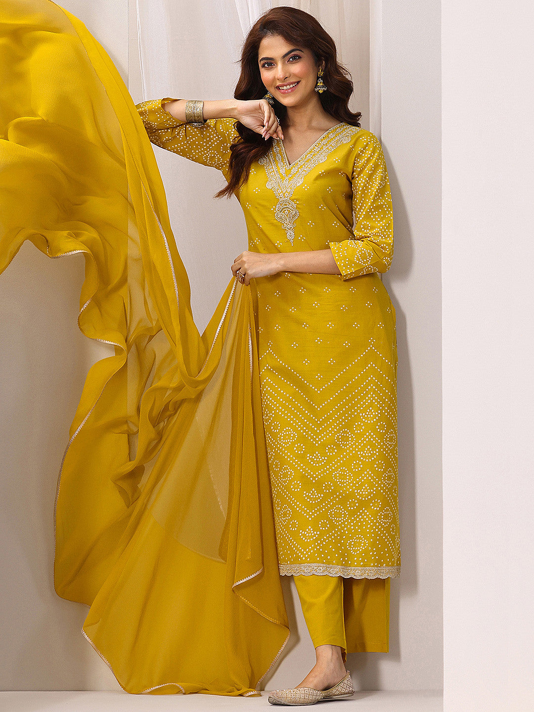 Bandhani Printed Thread Work Straight Kurta With Trousers & Dupatta