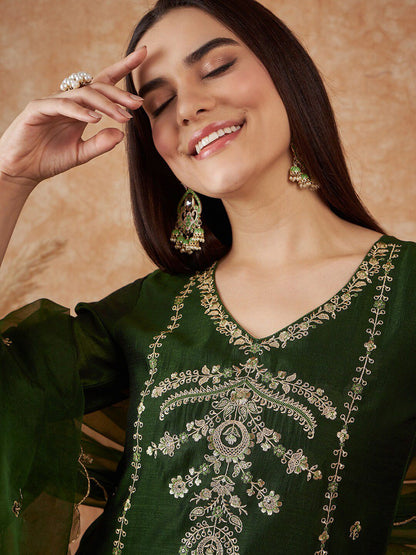 Dhiyona SN Women's Floral Embroidered V-Neck Sequinned Straight Kurta With Trousers & Dupatta
