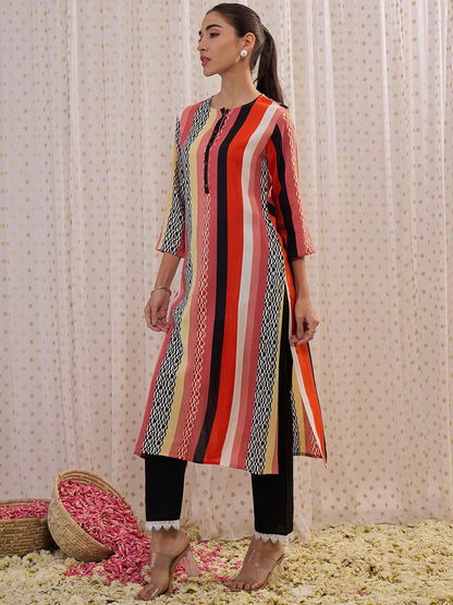 Dhiyona IE Striped Straight Kurta