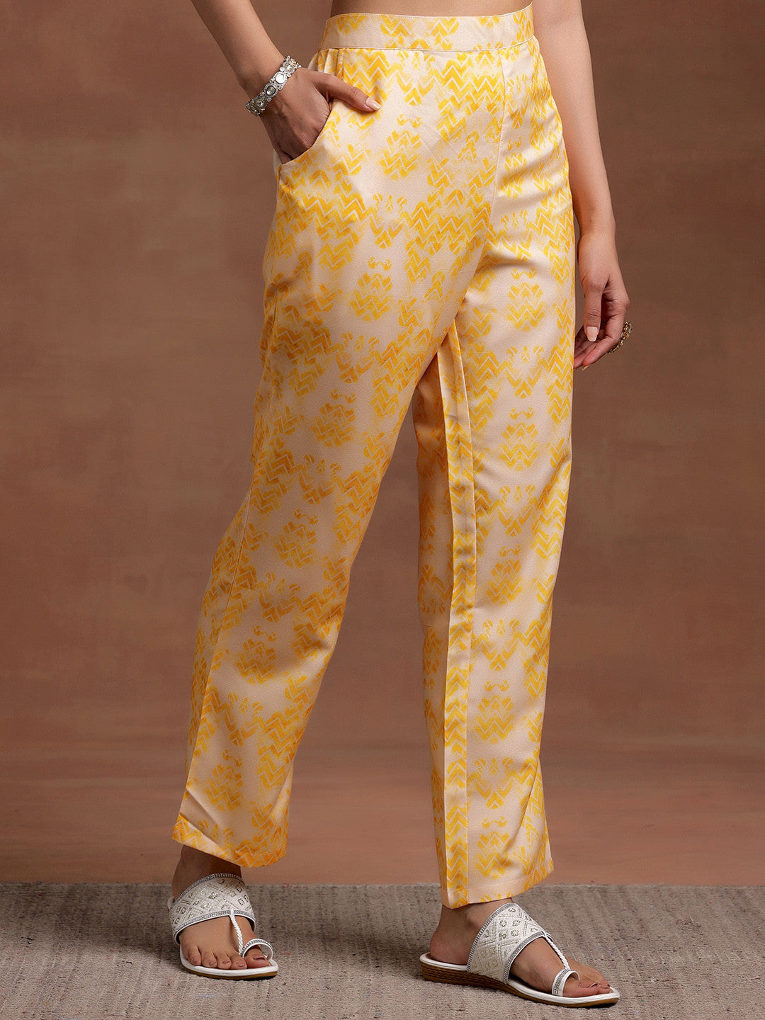 Notched Neck Geometric Embroidered Straight Kurta with Palazzo & Dupatta