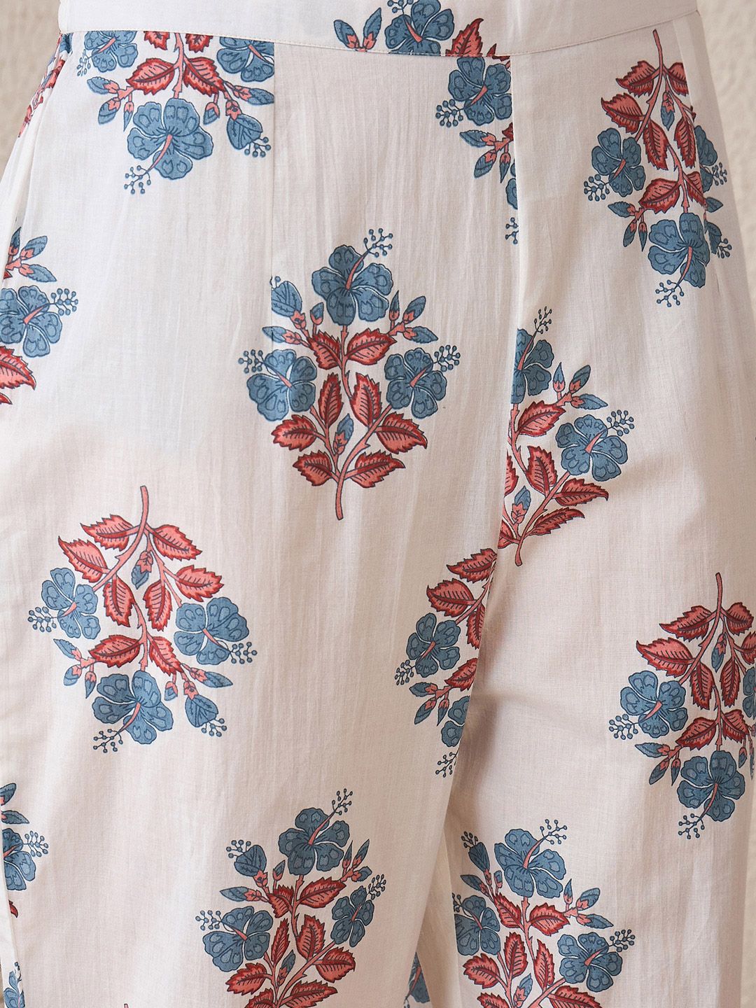 Dhiyona IE Floral Printed V-Neck Cotton A-Line Kurta With Trousers