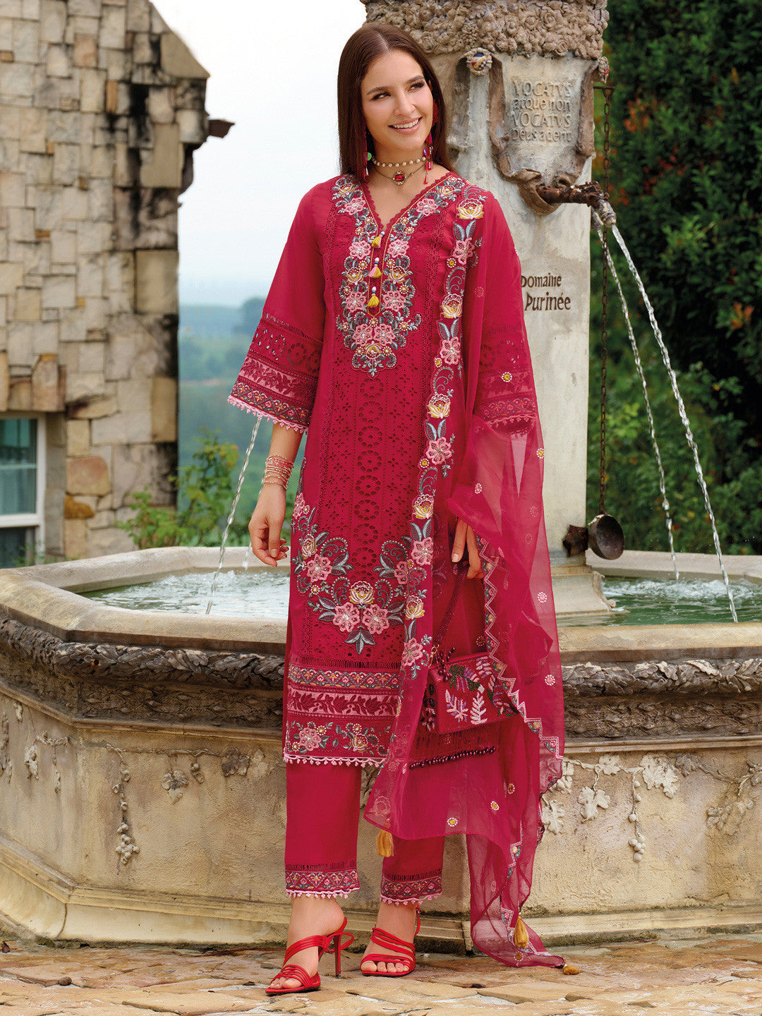 Floral Embroidered Regular Sequinned Kurta With Trousers & Dupatta