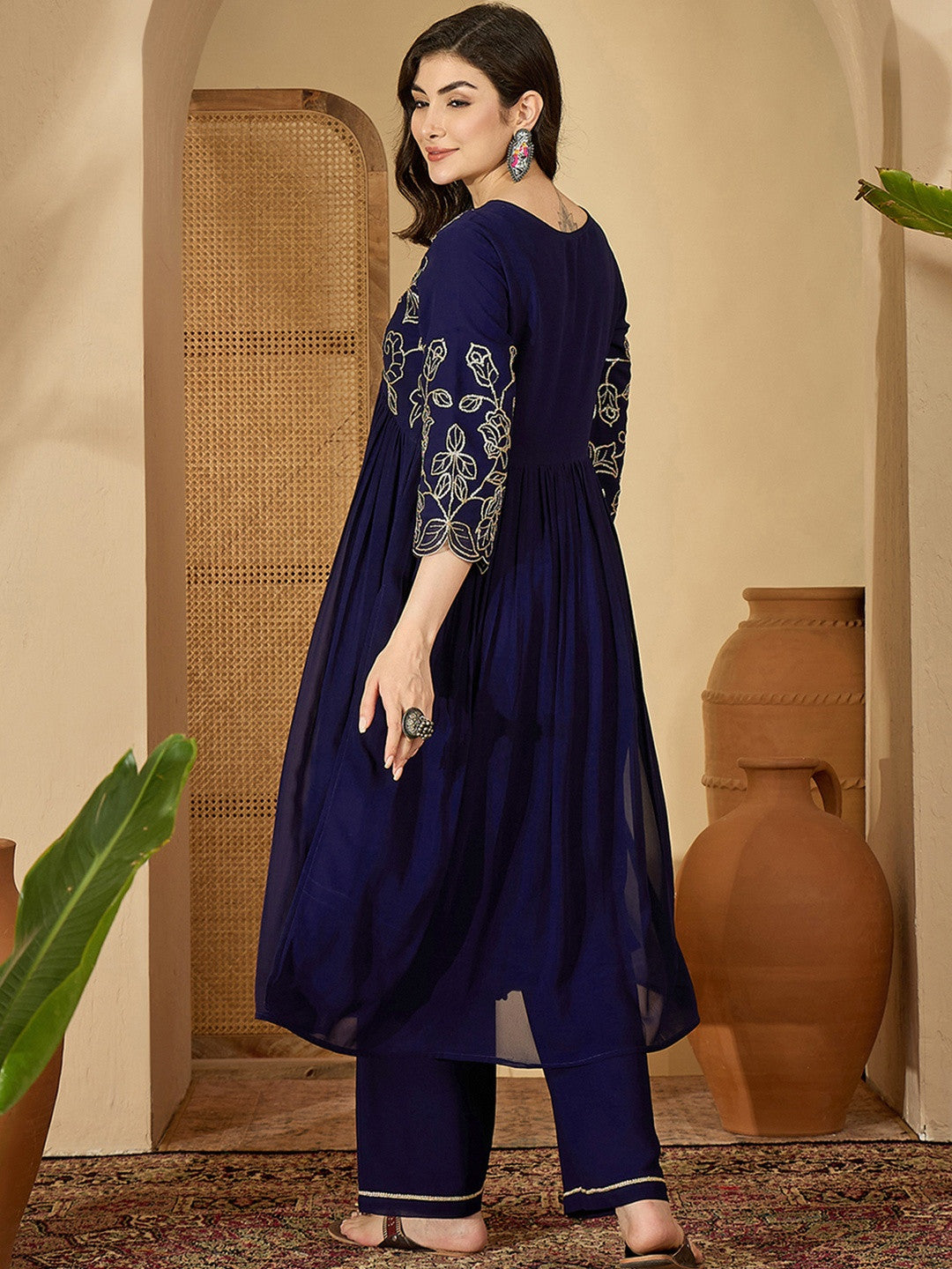 Women Embroidered Poly Georgette Kurta Sets