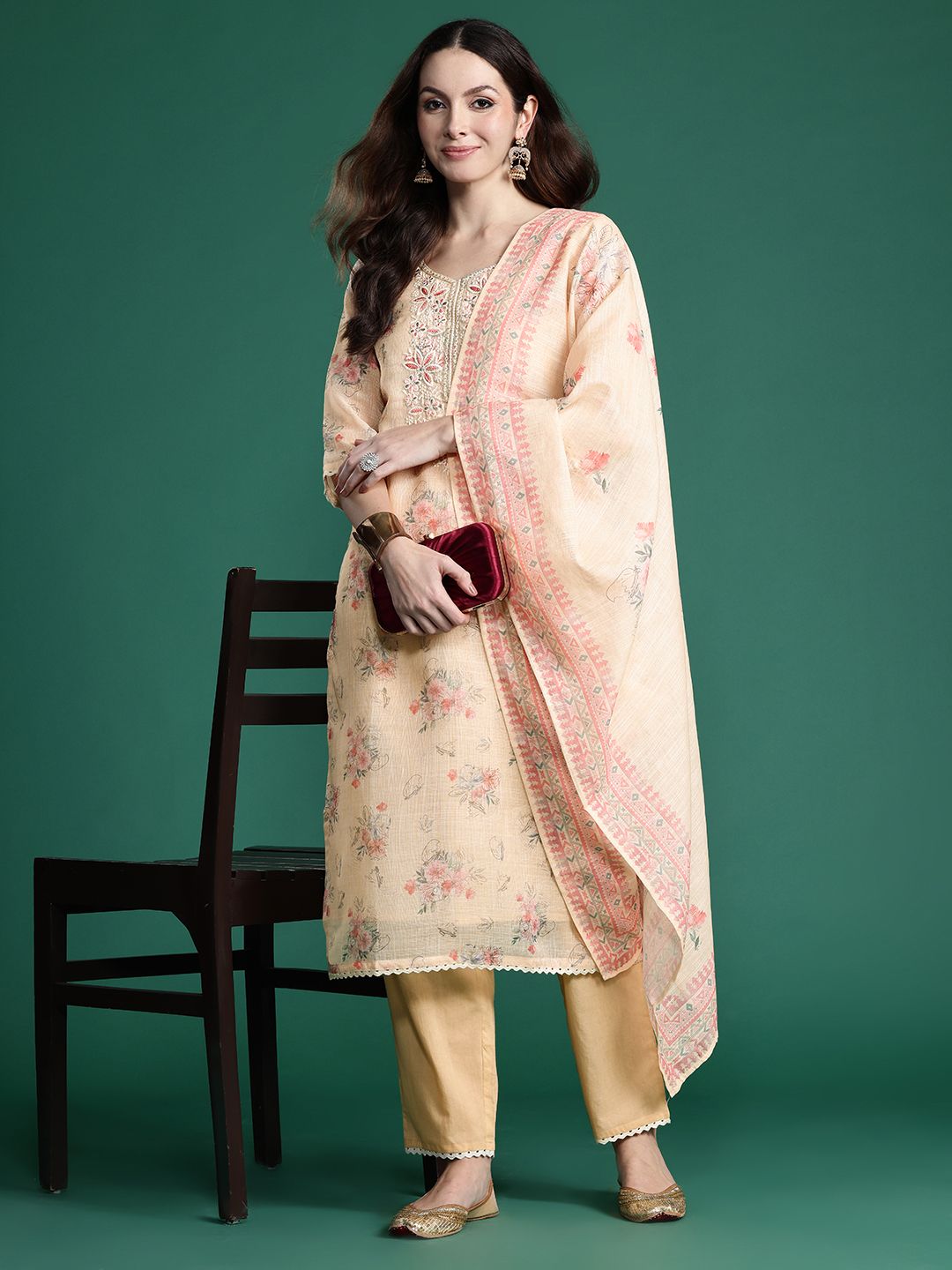 Dhiyona IE Floral Embroidered Sequinned Linen Kurta with Trousers & With Dupatta
