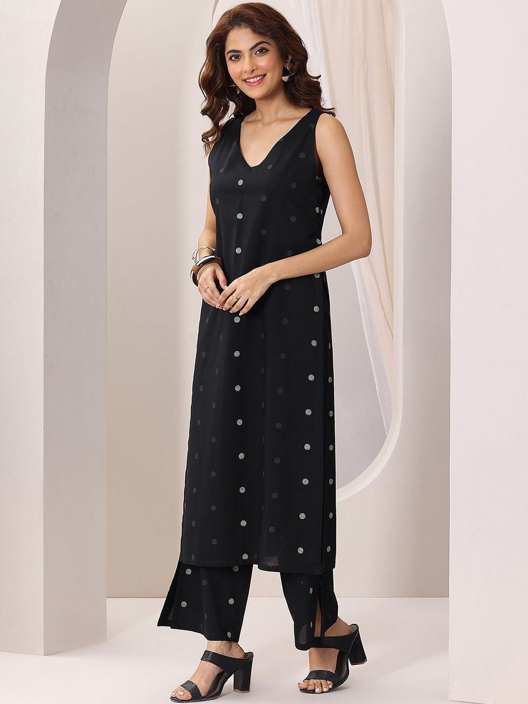 Women Printed Regular Kurta with Palazzos