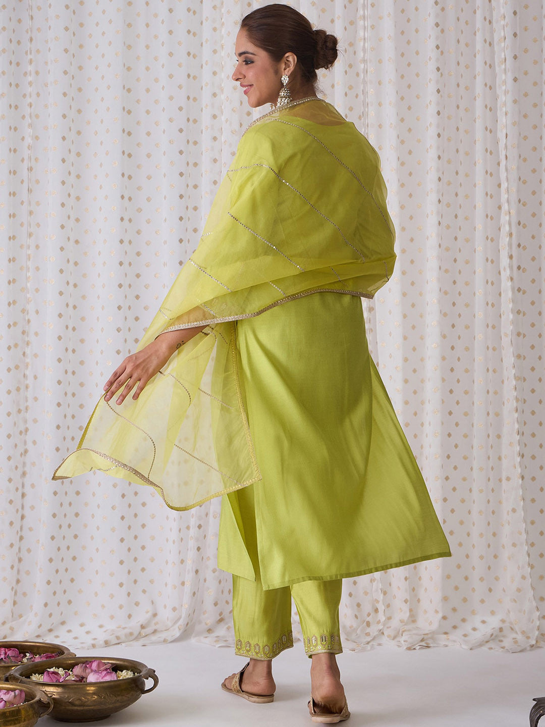 Geometric Embroidered Round Neck Liva Straight Kurta with Trousers & Dupatta