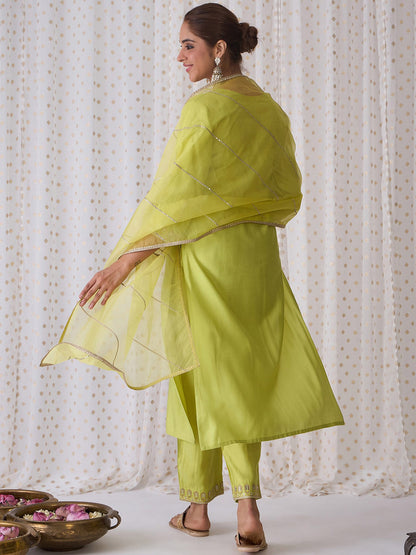 Geometric Embroidered Round Neck Liva Straight Kurta with Trousers & Dupatta