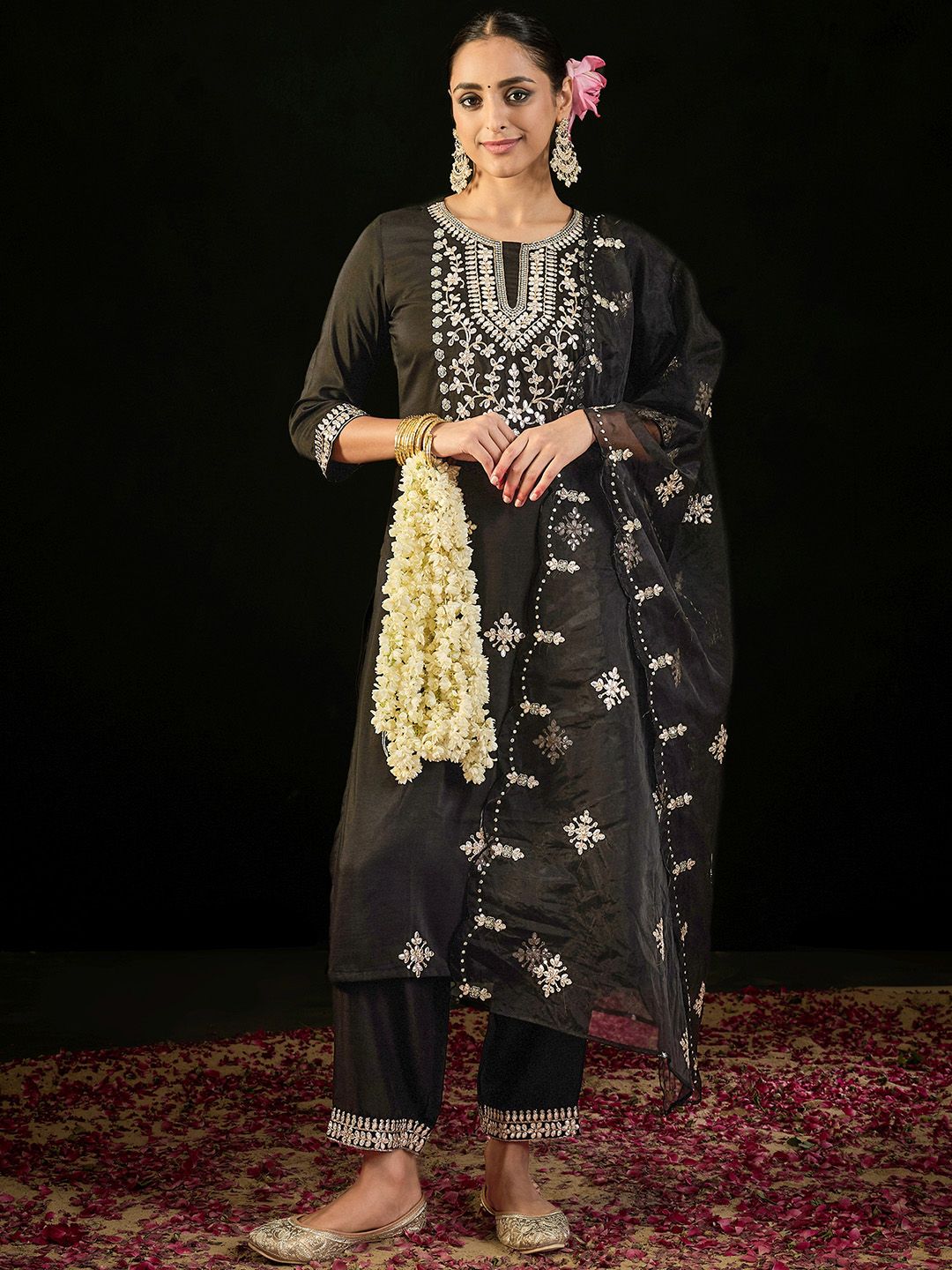 Dhiyona IE Ethnic Motifs Embroidered Gotta Patti Straight Kurta with Trousers & Dupatta