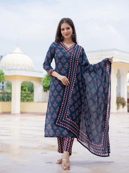 Dhiyona KL Floral Printed Straight Kurta With Trousers & Dupatta