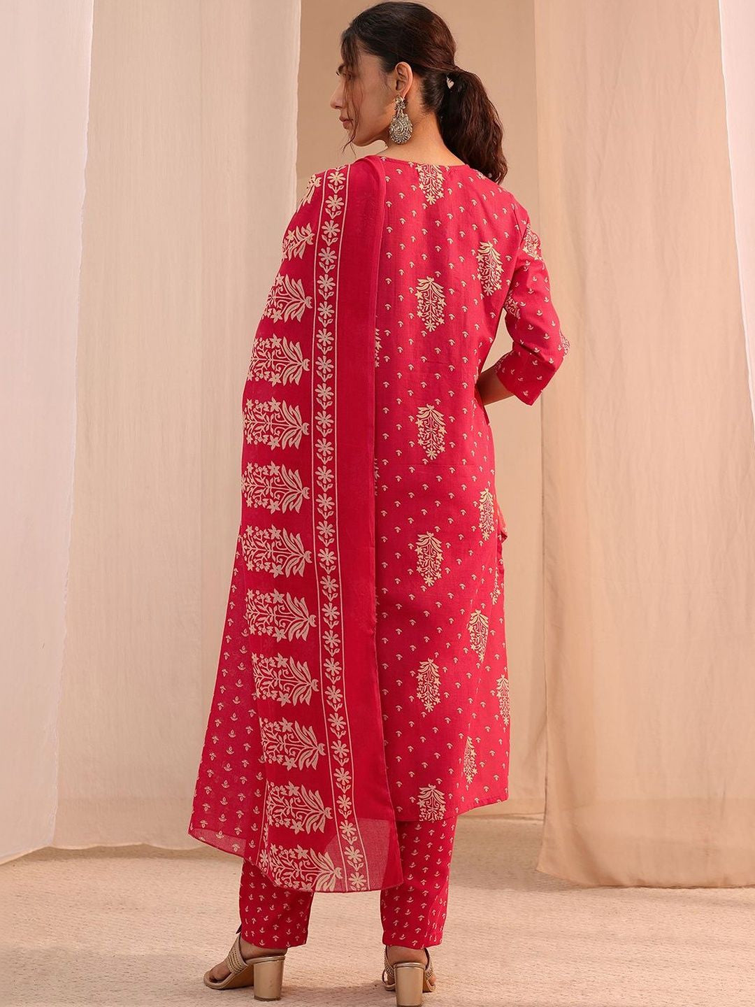 Women Ethnic Motifs Printed Regular Kurta with Trousers & With Dupatta