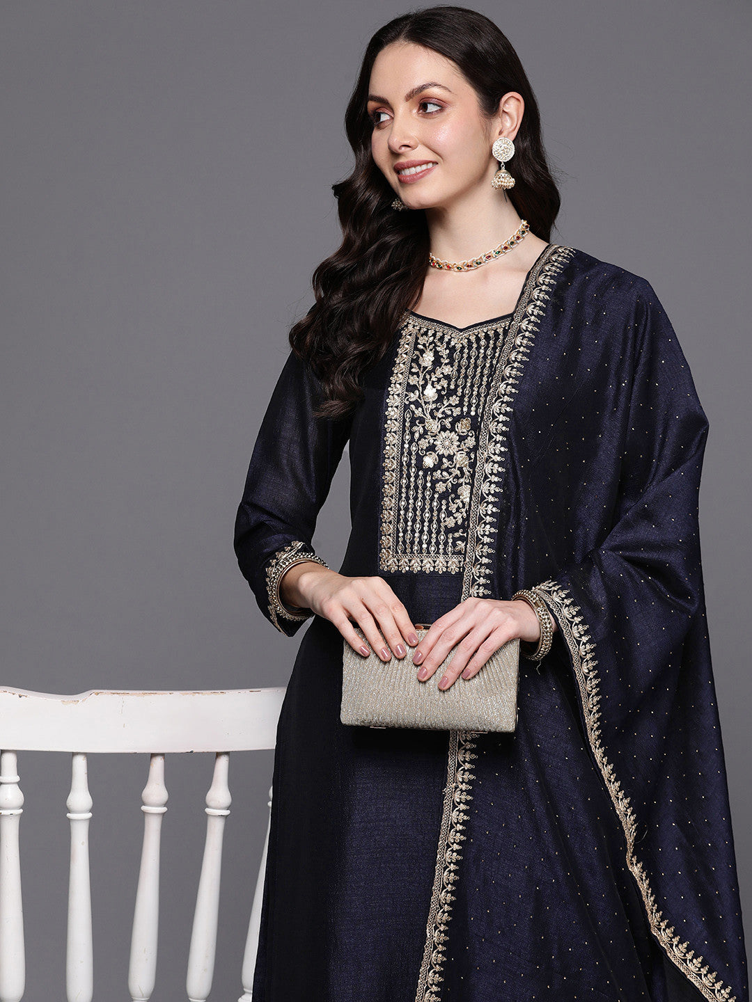 Floral Embroidered Regular Sequinned Kurta with Trousers & With Dupatta