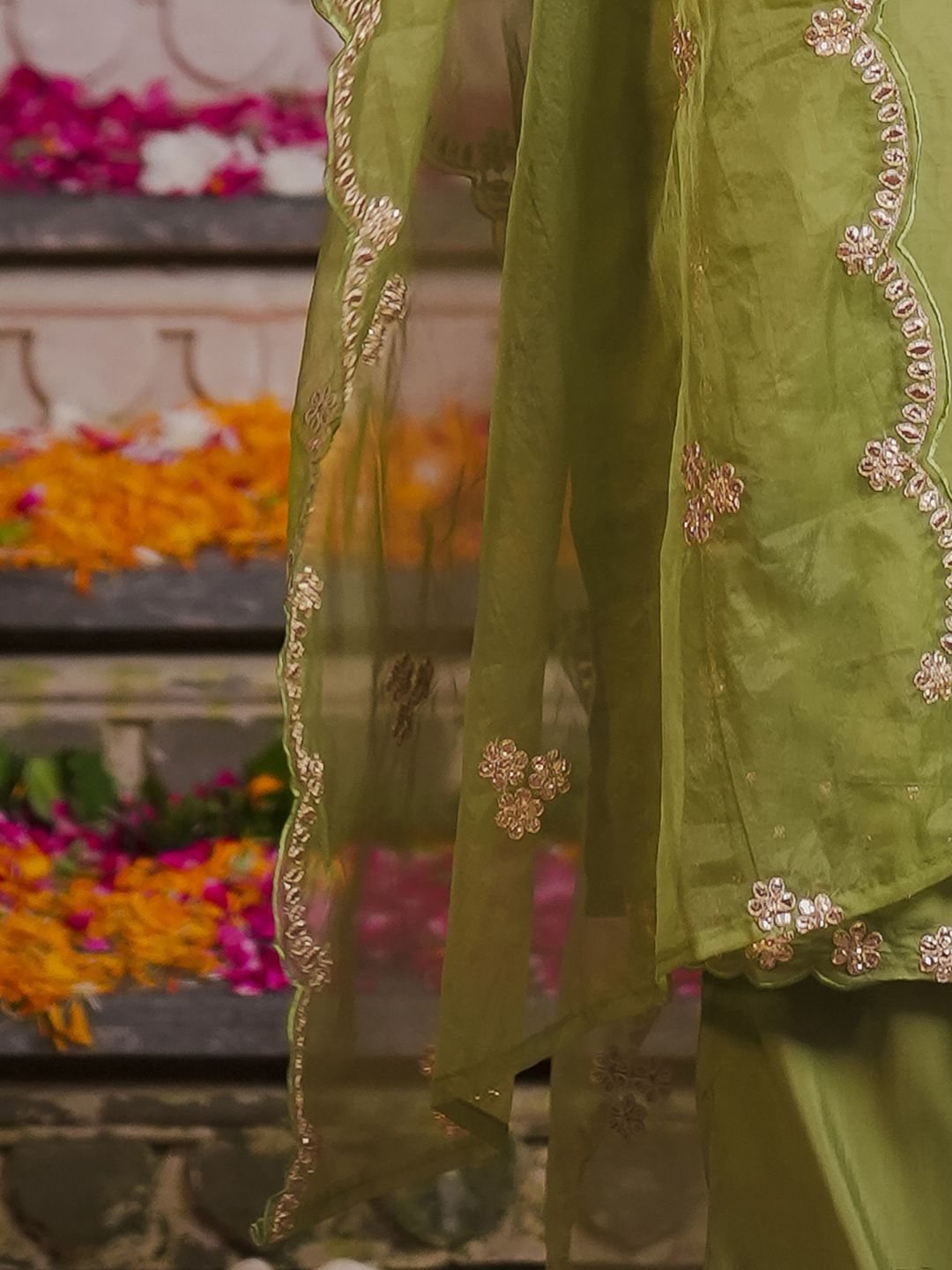 Ethnic Motifs Embroidered Kurta With Trousers & Dupatta