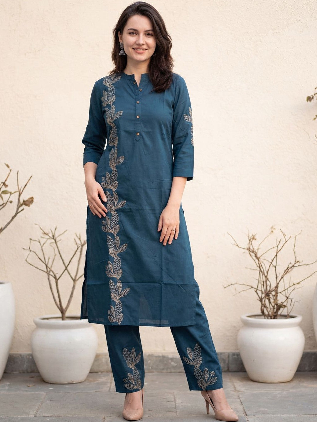 Women Floral Printed Regular Pure Cotton Kurta with Trousers