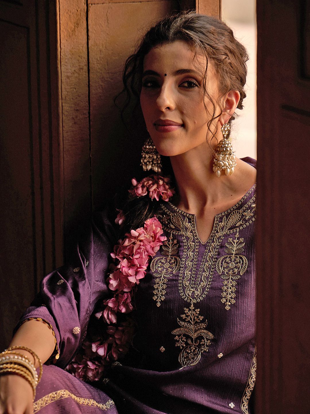 Dhiyona CH Women Floral Embroidered Kurta with Trousers & Dupatta