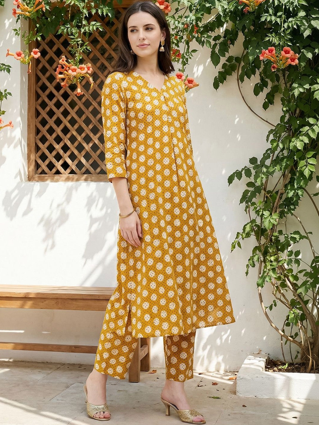 Women Printed Regular Pure Cotton Kurta with Trousers
