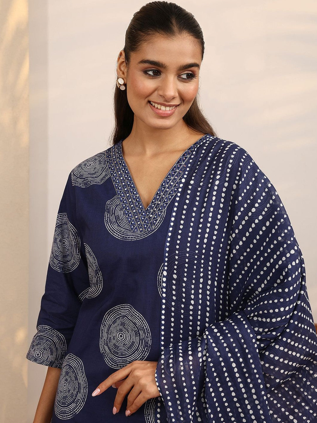 Women Printed Regular Kurta with Trousers & With Dupatta