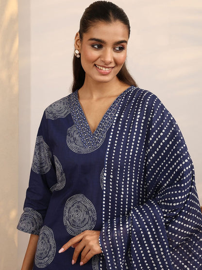 Women Printed Regular Kurta with Trousers & With Dupatta