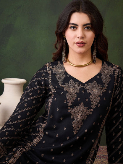 Woven Design Straight Kurta & Trousers