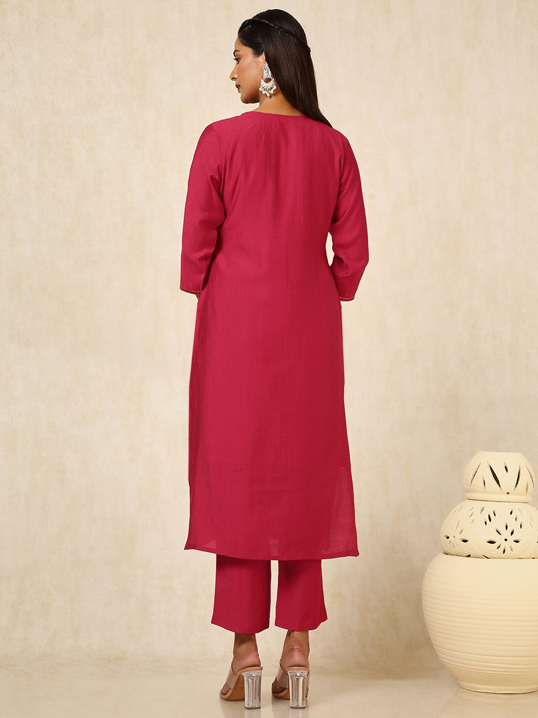 Dhiyona SO Women's Women Beads and Stones Kurta with Trousers