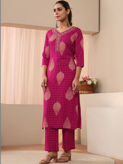 Women Floral Printed Regular Kurta with Trousers & With Dupatta