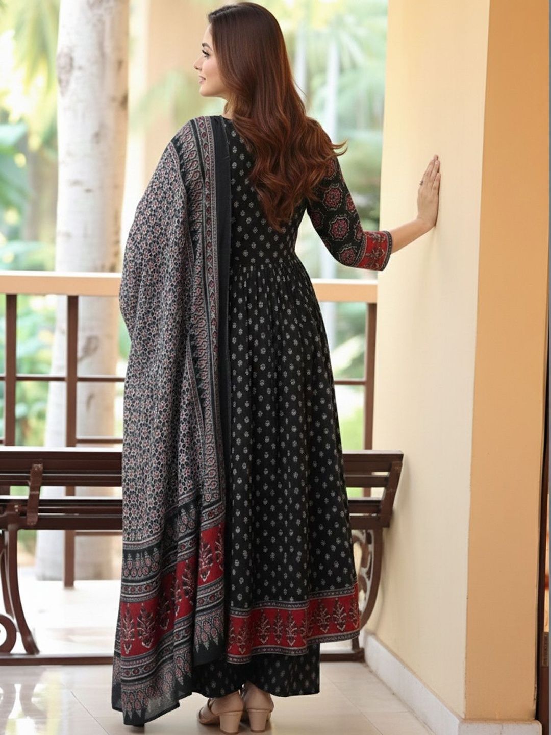 Dhiyona KL Women Ethnic Motifs Printed Regular Kurta with Trousers & With Dupatta
