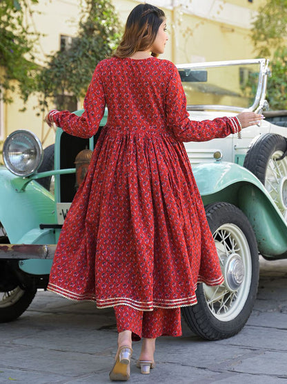 Dhiyona KL Women Red Pure Cotton Kurta Sets