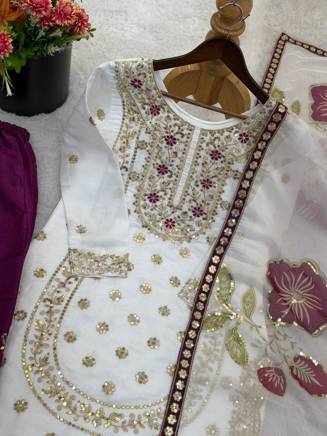 Dhiyona KL Women Ethnic Motifs Embroidered Regular Sequinned Kurta with Palazzos & With Dupatta