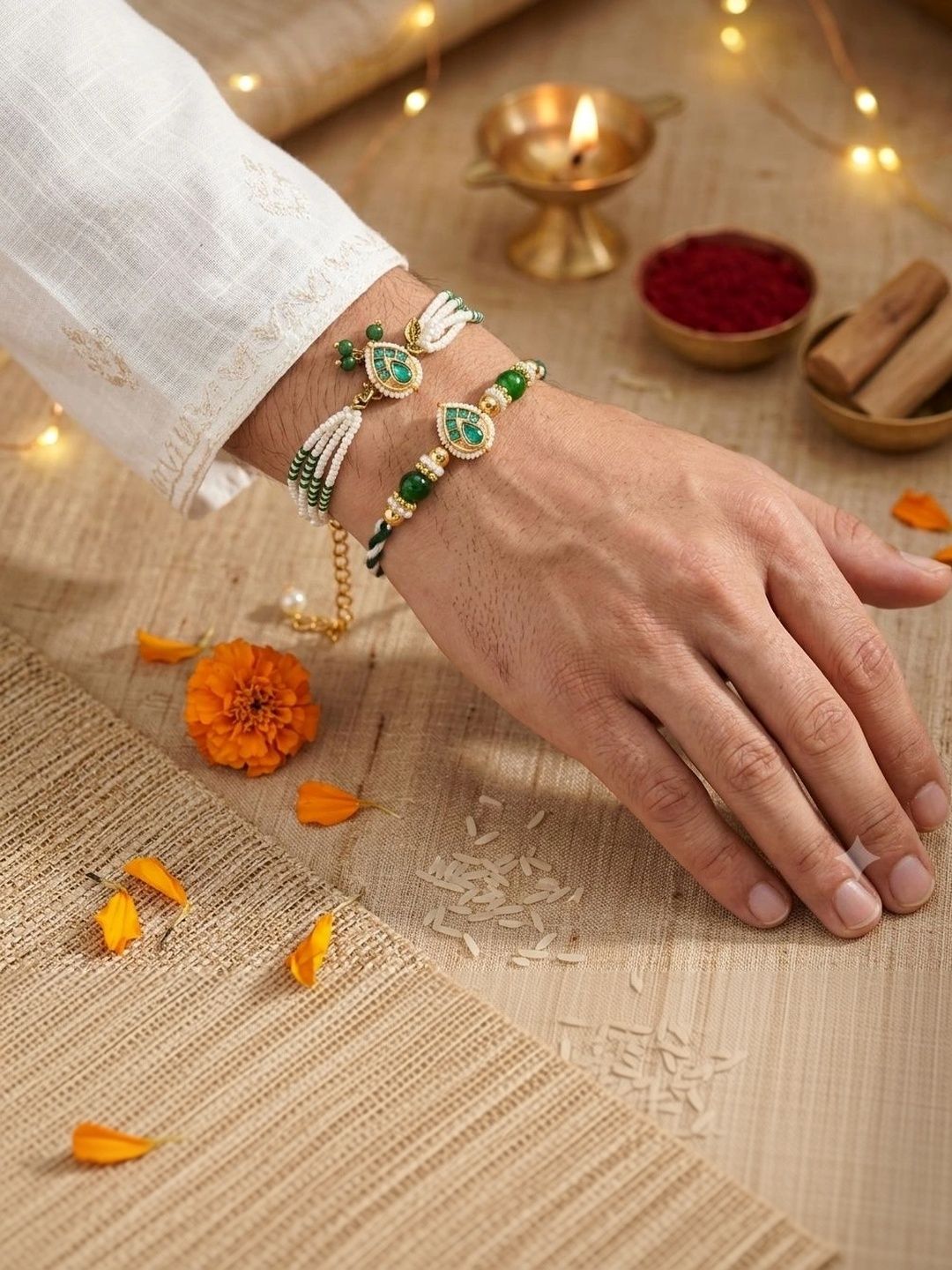 Dhiyona Rakhi