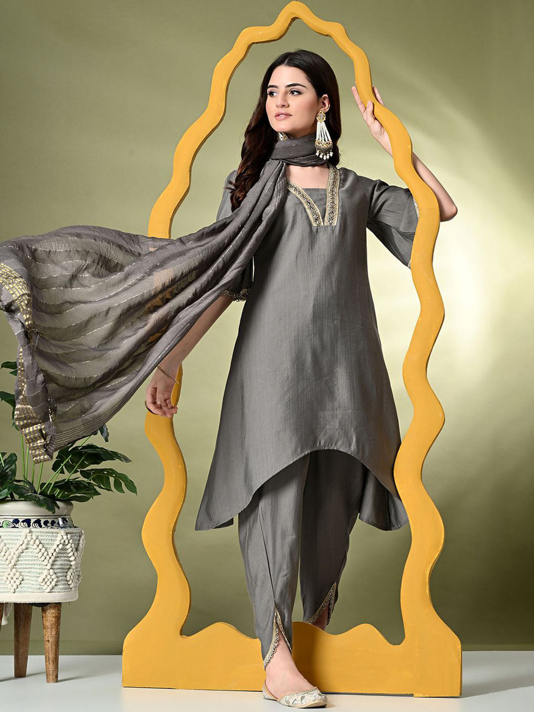 Grey Ethnic Motifs Yoke Design Beads & Stones A-Line Fusion Kurta Set
