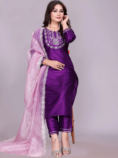 Women Ethnic Motifs Embroidered Regular Kurta with Trousers & With Dupatta