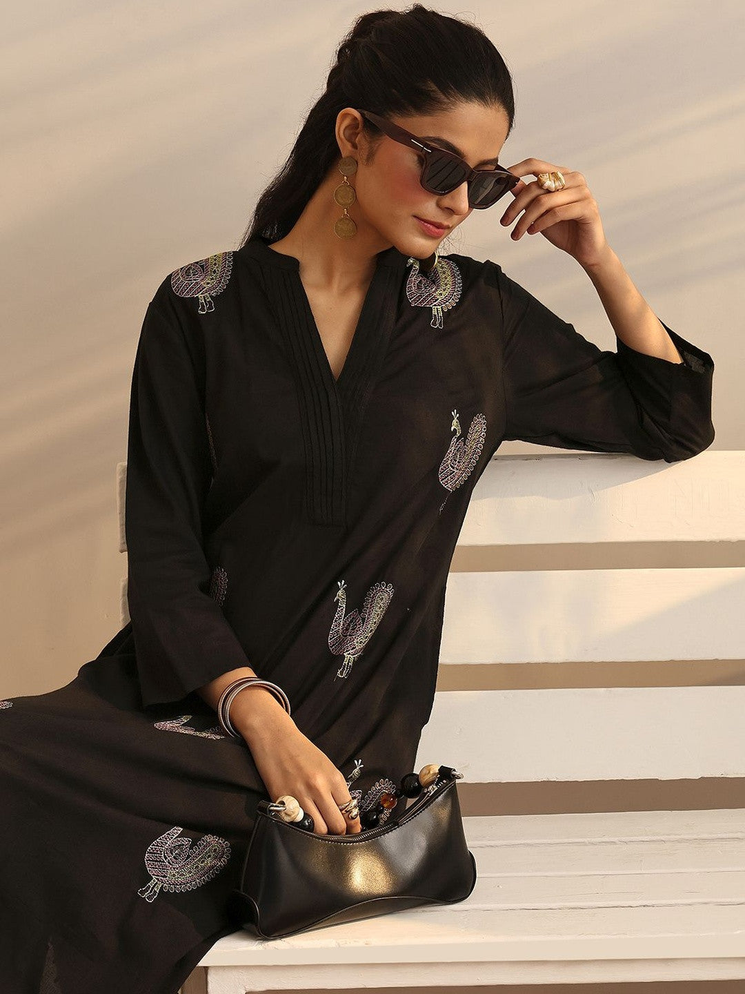 Women Ethnic Motifs Embroidered Regular Thread Work Kurta with Trousers