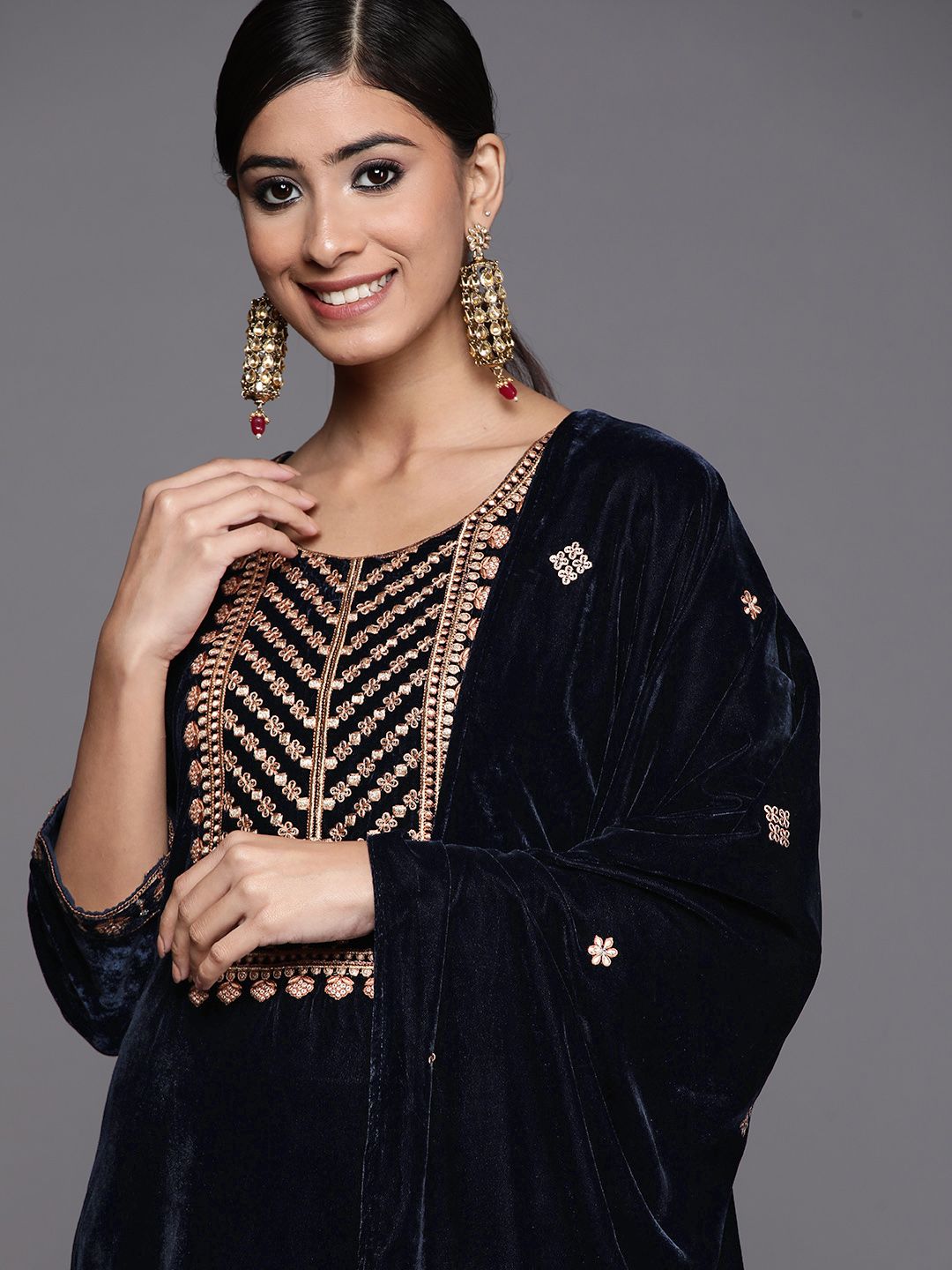 Dhiyona VA Women'sZari Embroidered velvet Kurta with Trouser and Dupatta