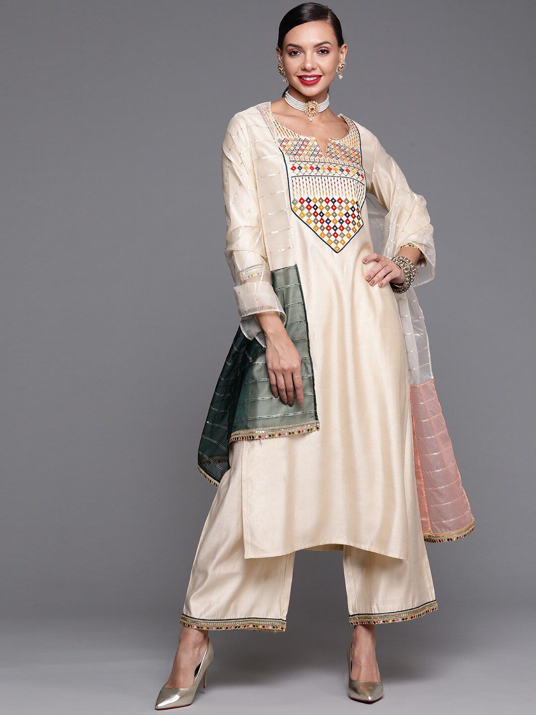 Dhiyona IE Women Embroidered Thread Work Cotton Kurta with Palazzos & Dupatta