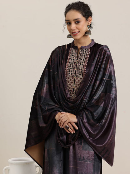 Purple Floral Embroidered Mandarin Collar Velvet Kurta with Trousers & Dupatta