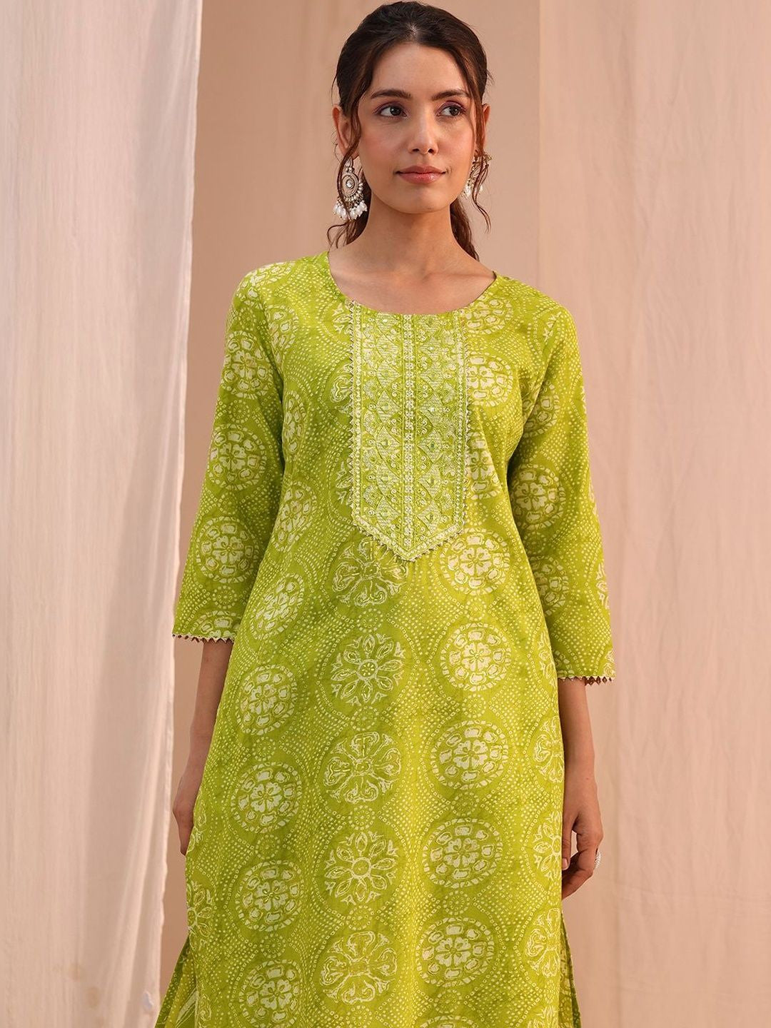 Women Ethnic Motifs Printed Regular Mirror Work Kurta with Trousers & With Dupatta