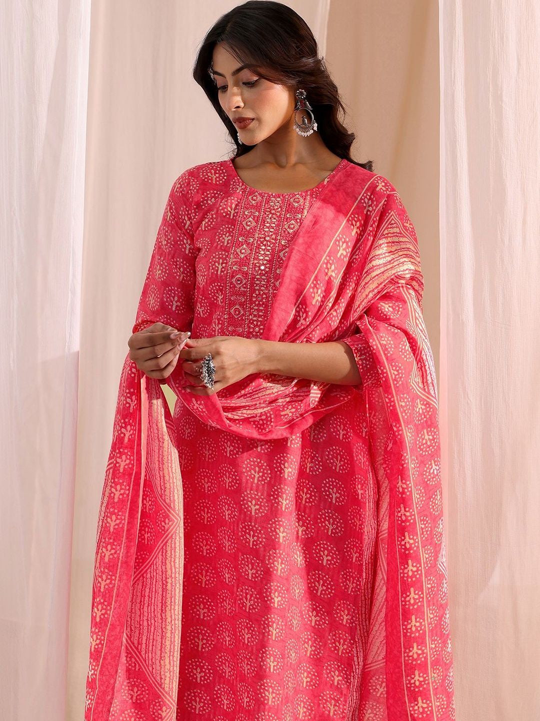 Women Ethnic Motifs Printed Regular Kurta with Trousers & With Dupatta