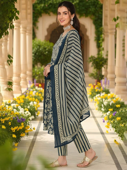 Dhiyona KL Floral Printed Straight Kurta With Trousers & Dupatta