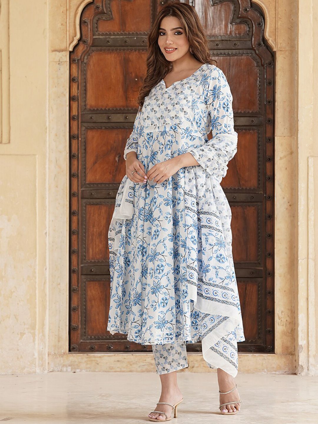 Dhiyona KL Floral Printed Gotta Patti Pure Cotton Anarkali Kurta with Trousers & Dupatta