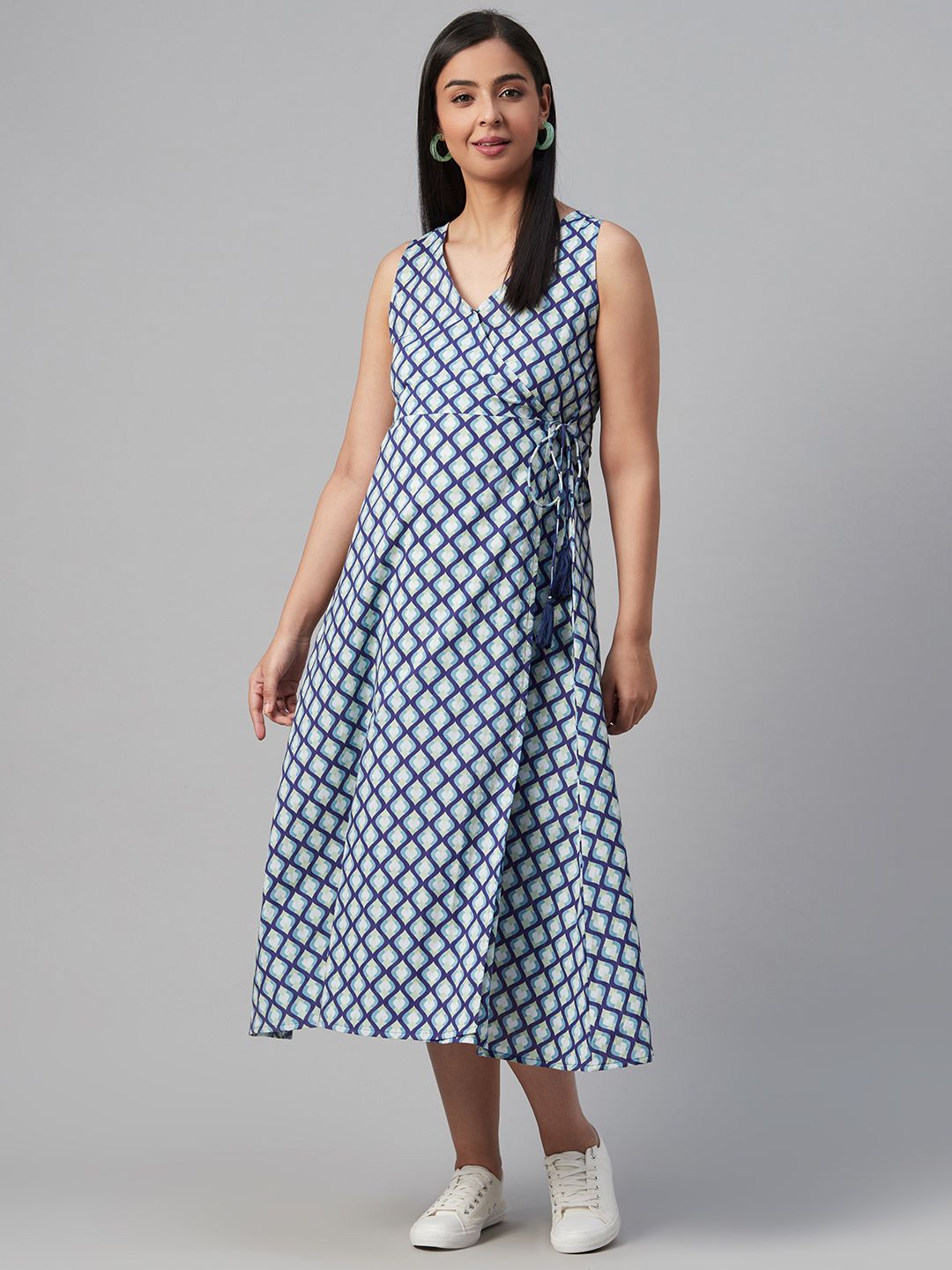 Dhiyona AY Women's Blue & White Printed Maternity Wrap Dress