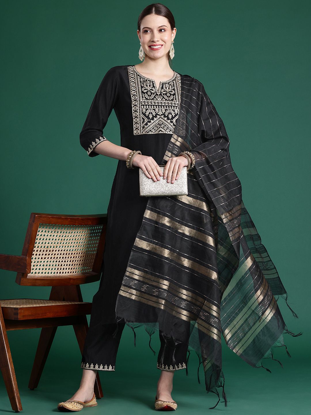 Dhiyona IE Yoke Design Zari Liva Kurta With Trousers & Dupatta