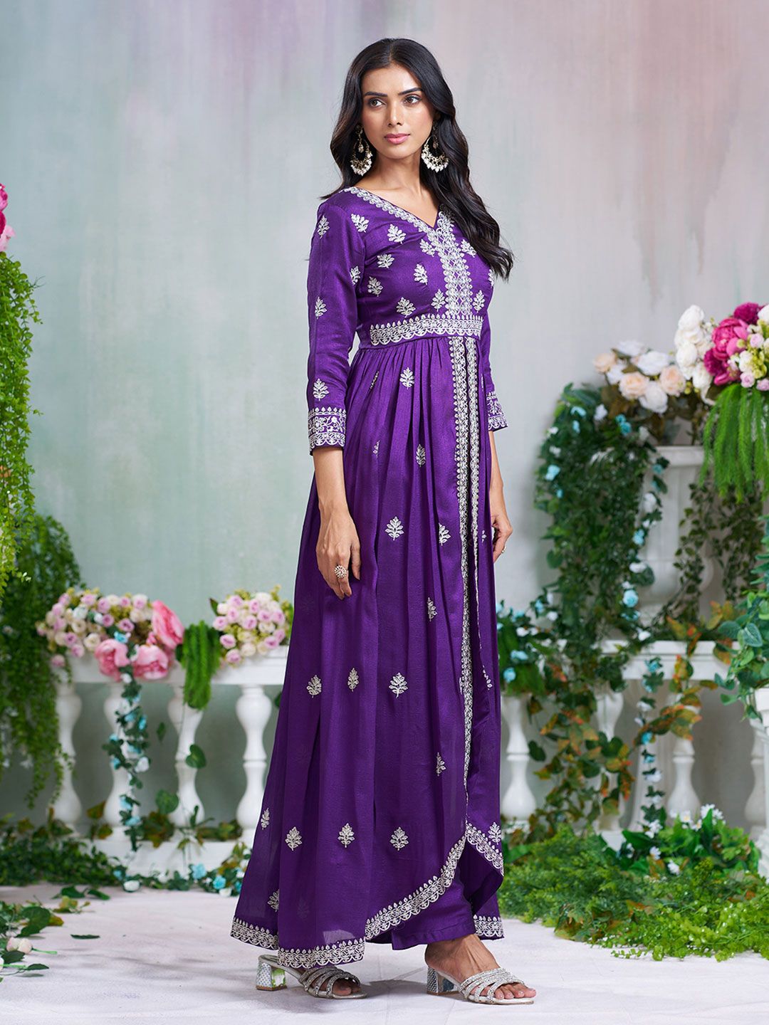 Dhiyona CH Women Floral Embroidered A-Line Kurta with Trousers