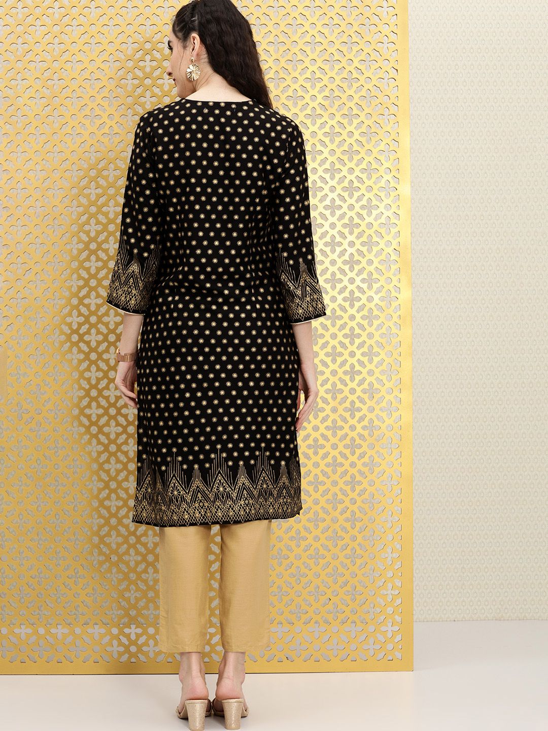 Dhiyona OD  Women Black Ethnic Motifs Printed V-Neck Straight Rozana Kurta
