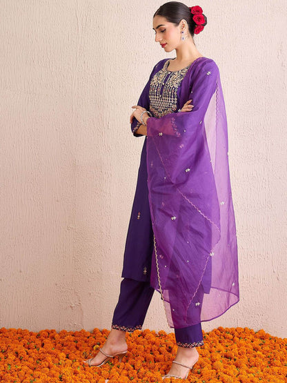 Women Ethnic Motifs Embroidered Regular Sequinned Kurta with Trousers & With Dupatta